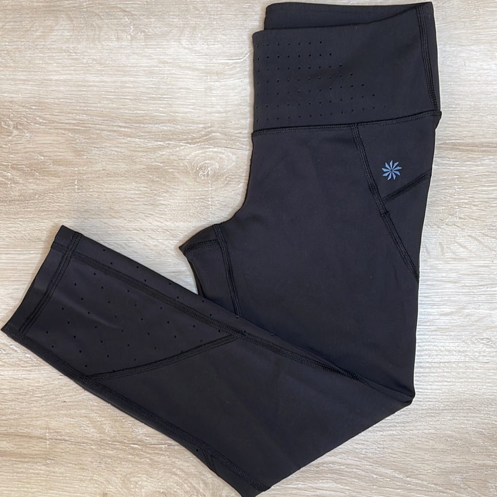 Athleta Black Capri with stunning details!
